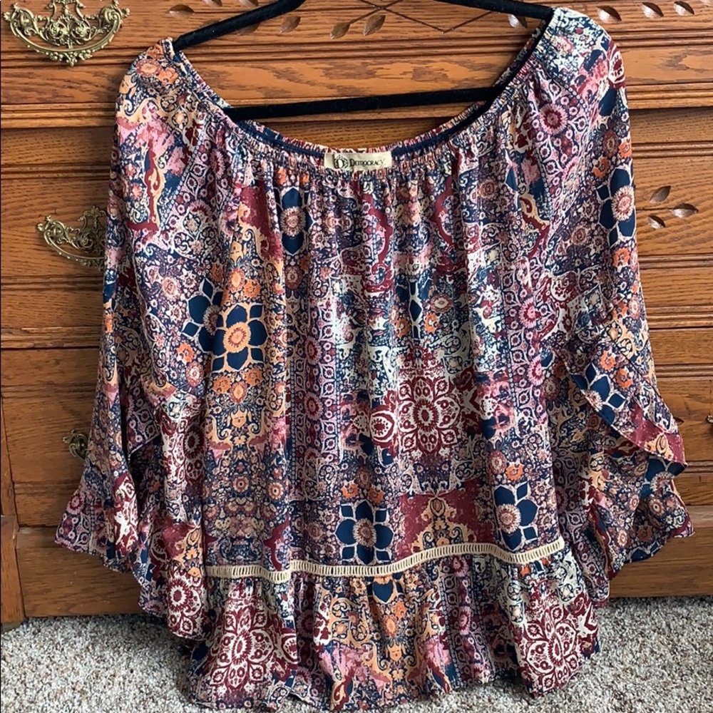 democracy top navy, burgundy, burnt orange size XL
